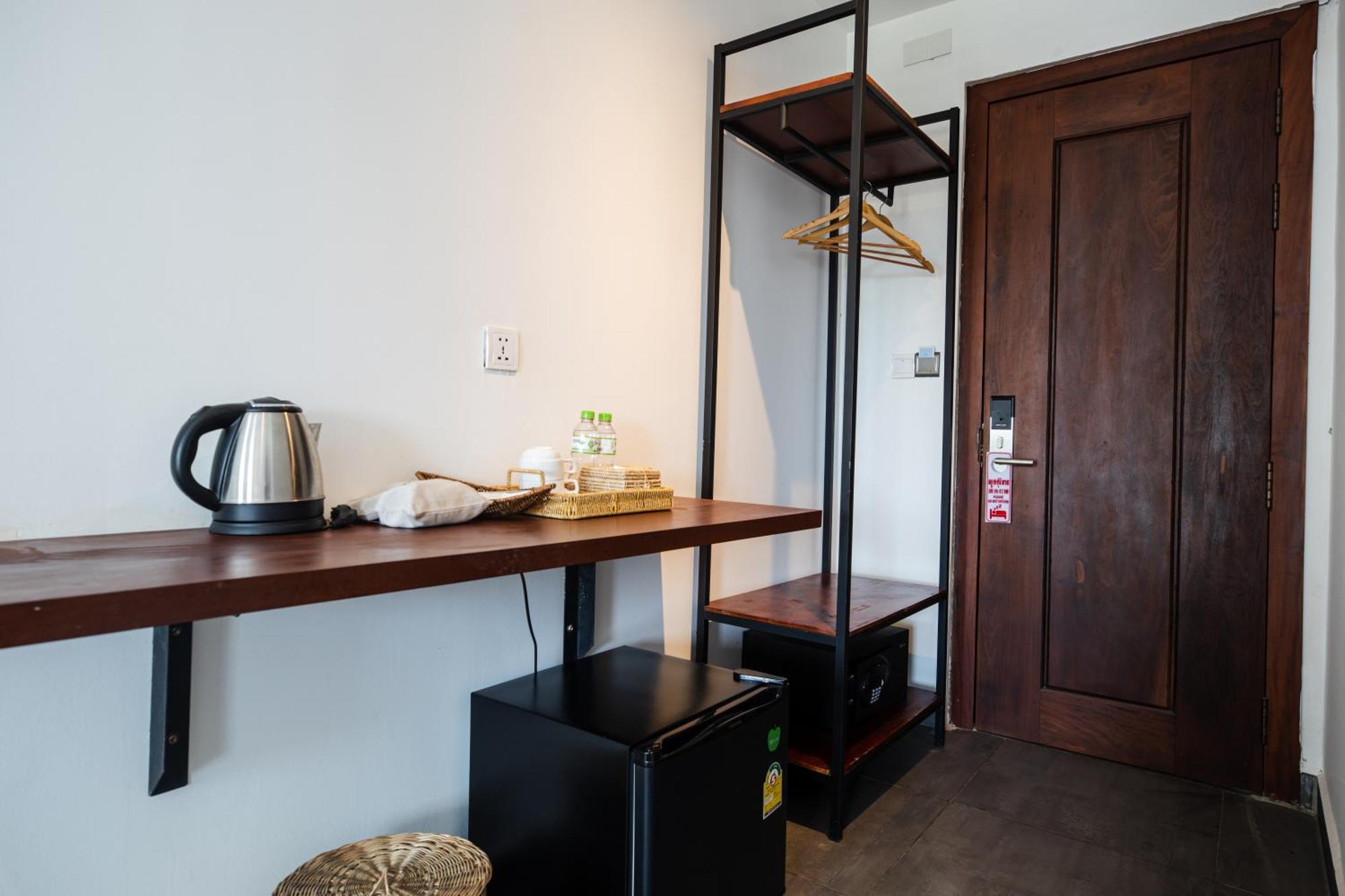 Onederz Sihanoukville - 10 Mins Walk From The Tourism Pier Room photo